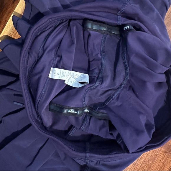 Lululemon Circuit Breaker II Aeon size 6Tall skirt - Picture 4 of 6